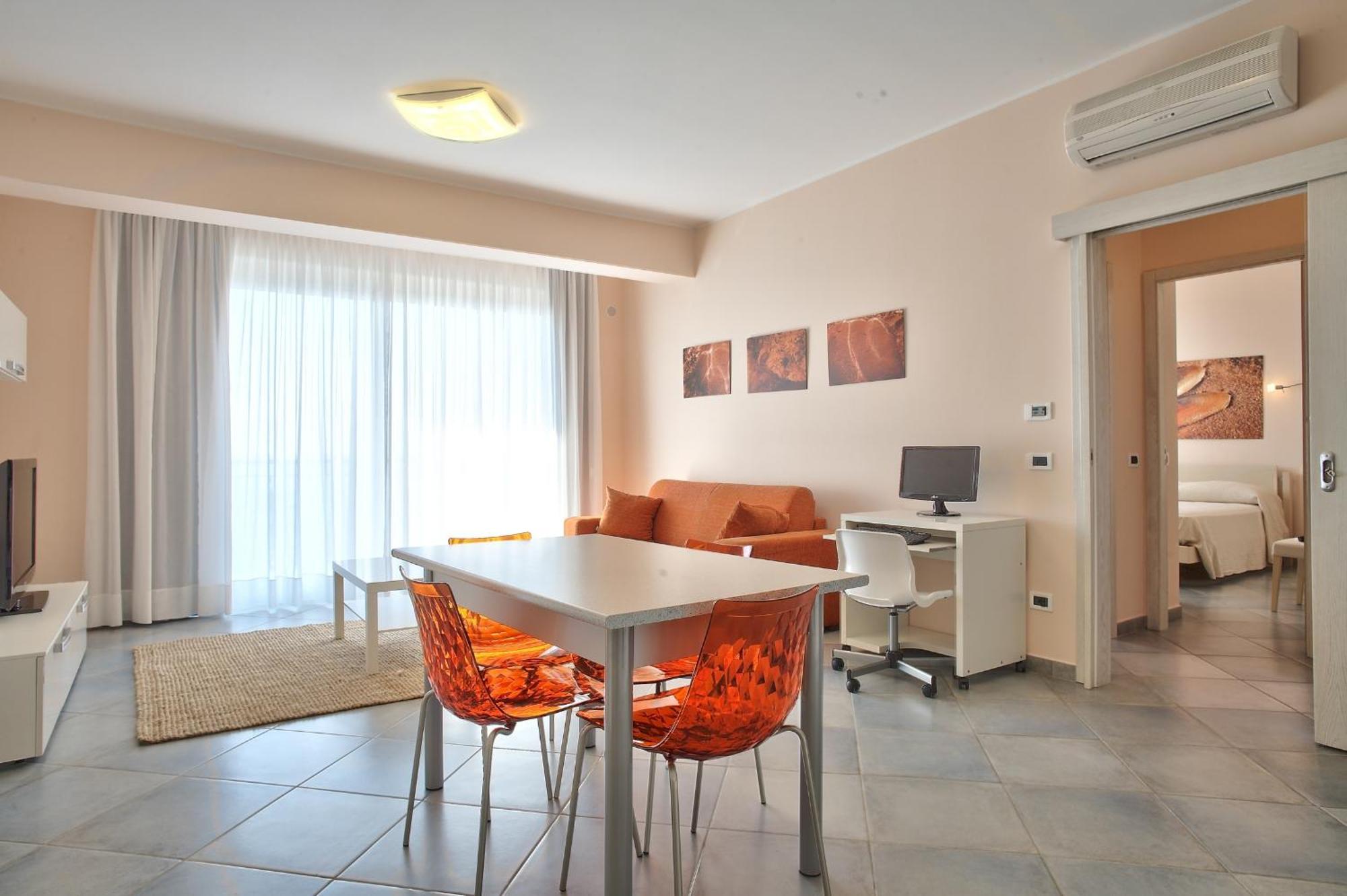 Capo dʼOrlando Terraces D'Orlando - Family Apartments With Sea View And Pool חדר תמונה